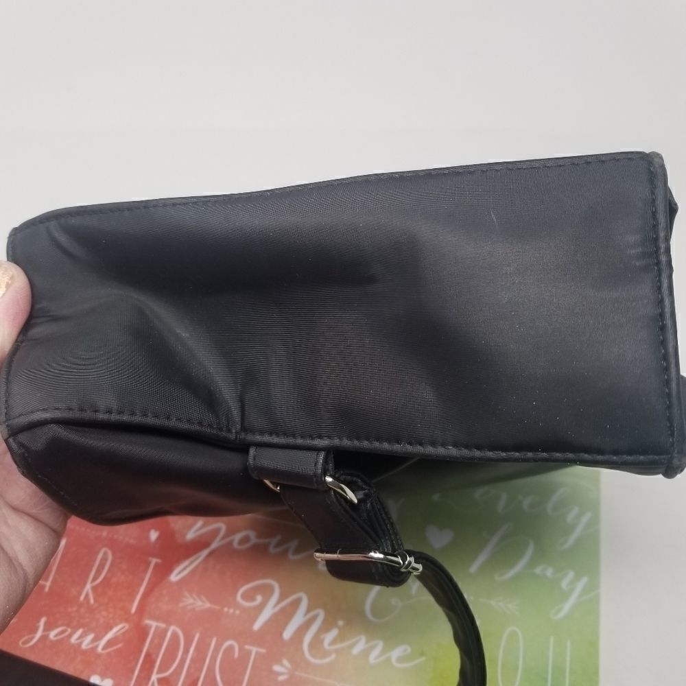 BLACK AMPLIFY SLING PACK - Picture 6 of 7